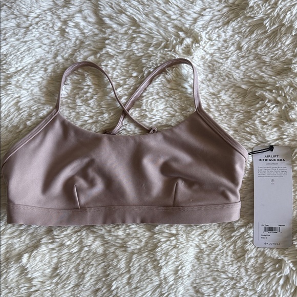 ALO Yoga Airlift Intrigue Bra - Light Brown - Picture 1 of 7